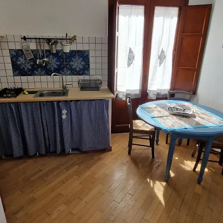 Casette Di Alex Con Terrazza Appartement