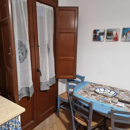 Casette Di Alex Con Terrazza Appartamento