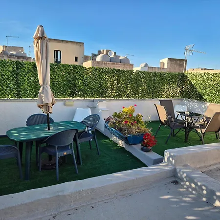 Casette Di Alex Con Terrazza Trapani