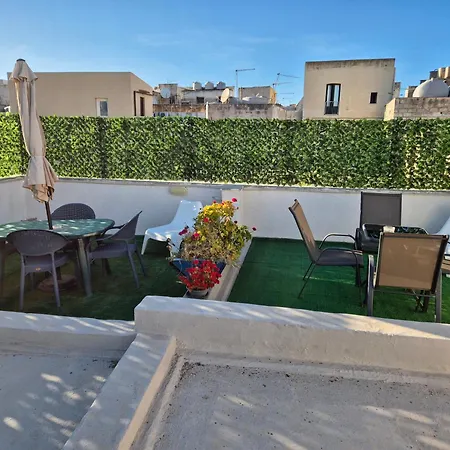 Casette Di Alex Con Terrazza Appartement